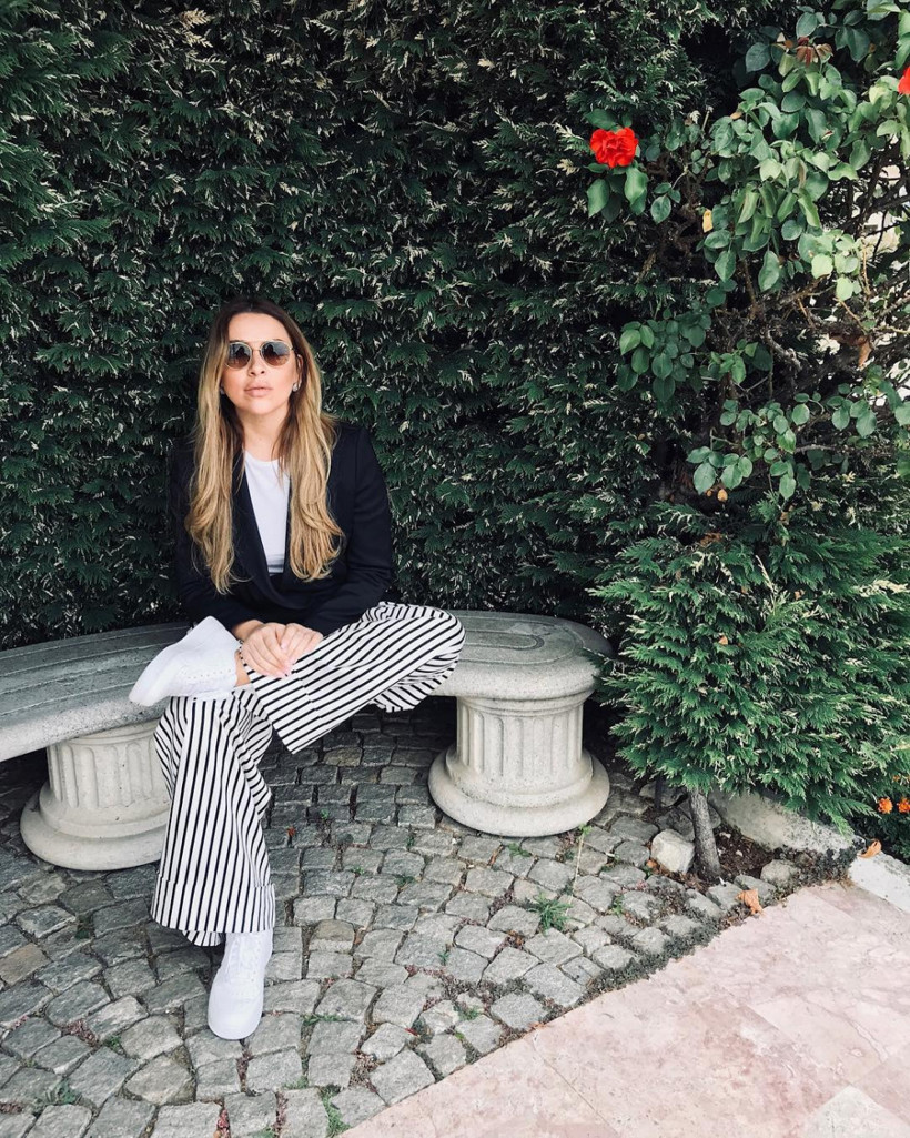 Hadise aynı kıyafetlerle  fotoğraf  paylaşınca.. - Resim: 4