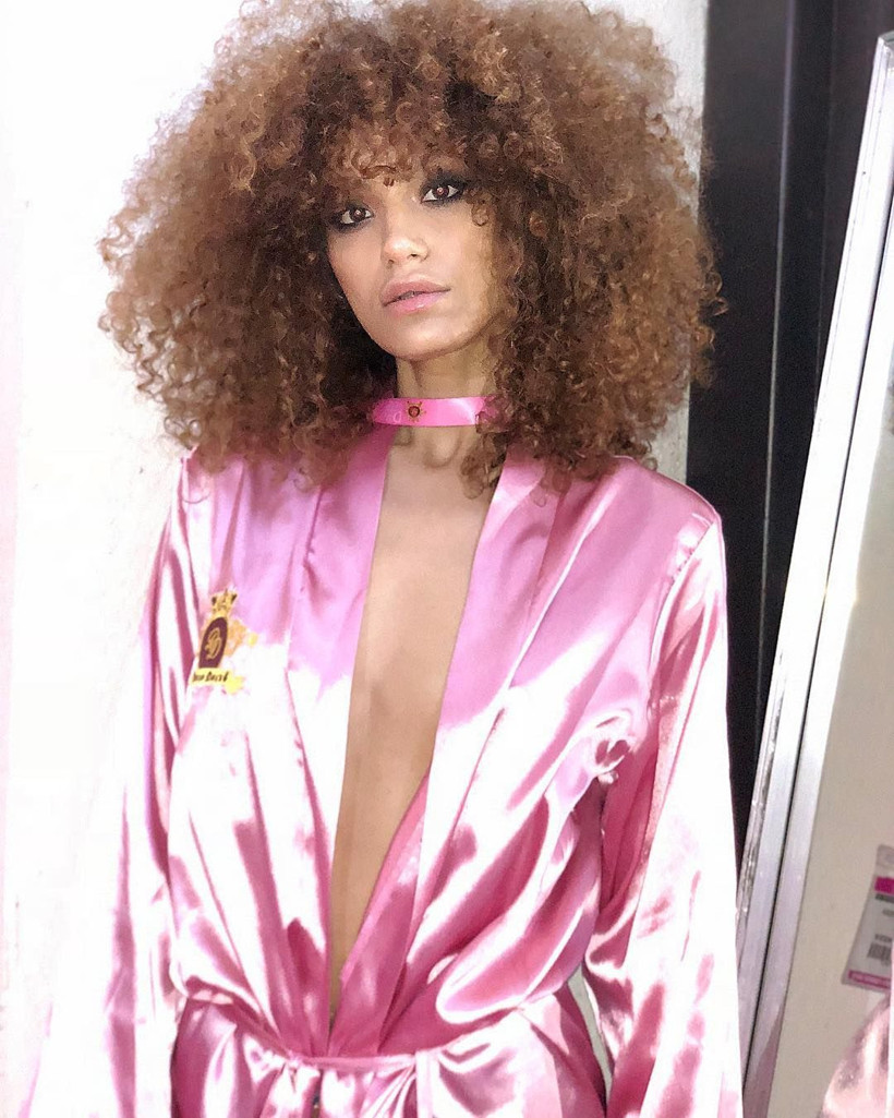 Azeri model Mahbuba Mammadzada bekaretini sattı - Resim: 2