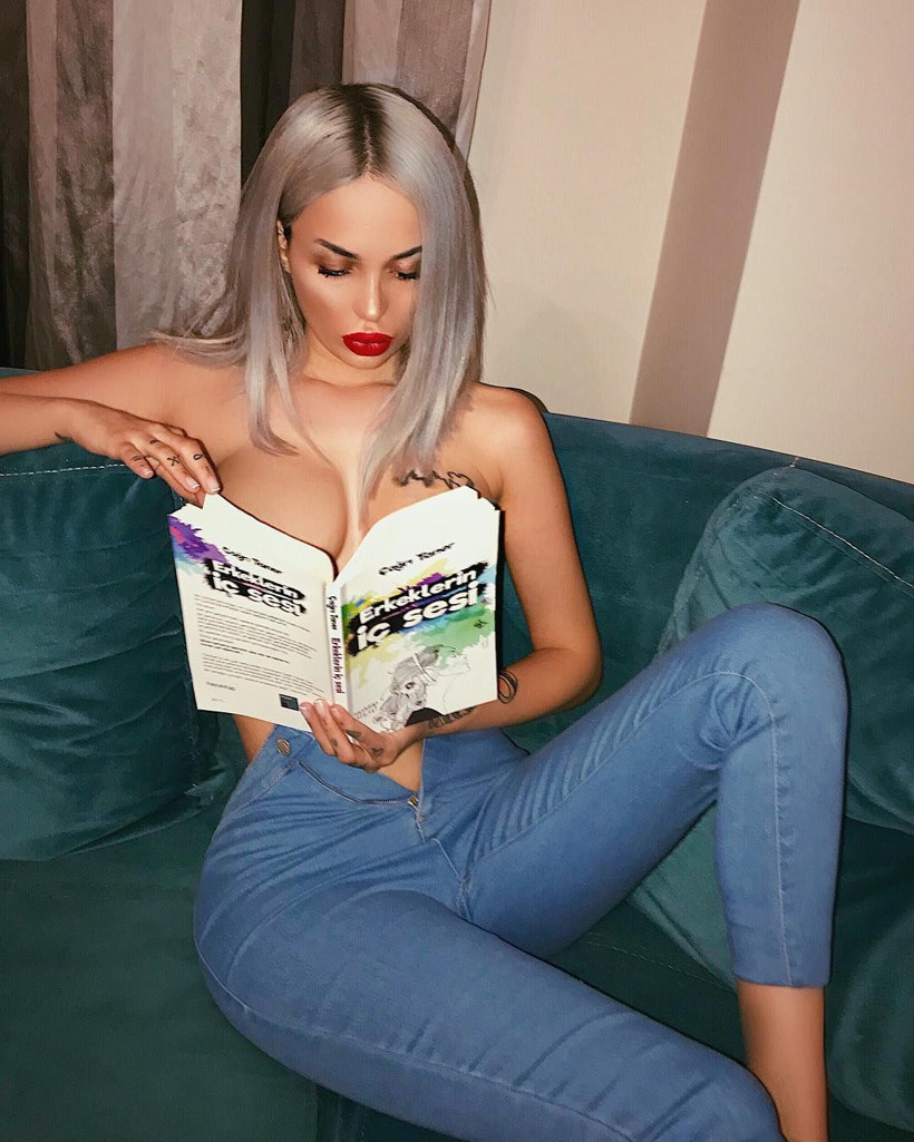 DM'den yürümüştü! Merve Sanay ve Engin Öztürk aşk mı yaşıyor? - Resim: 1