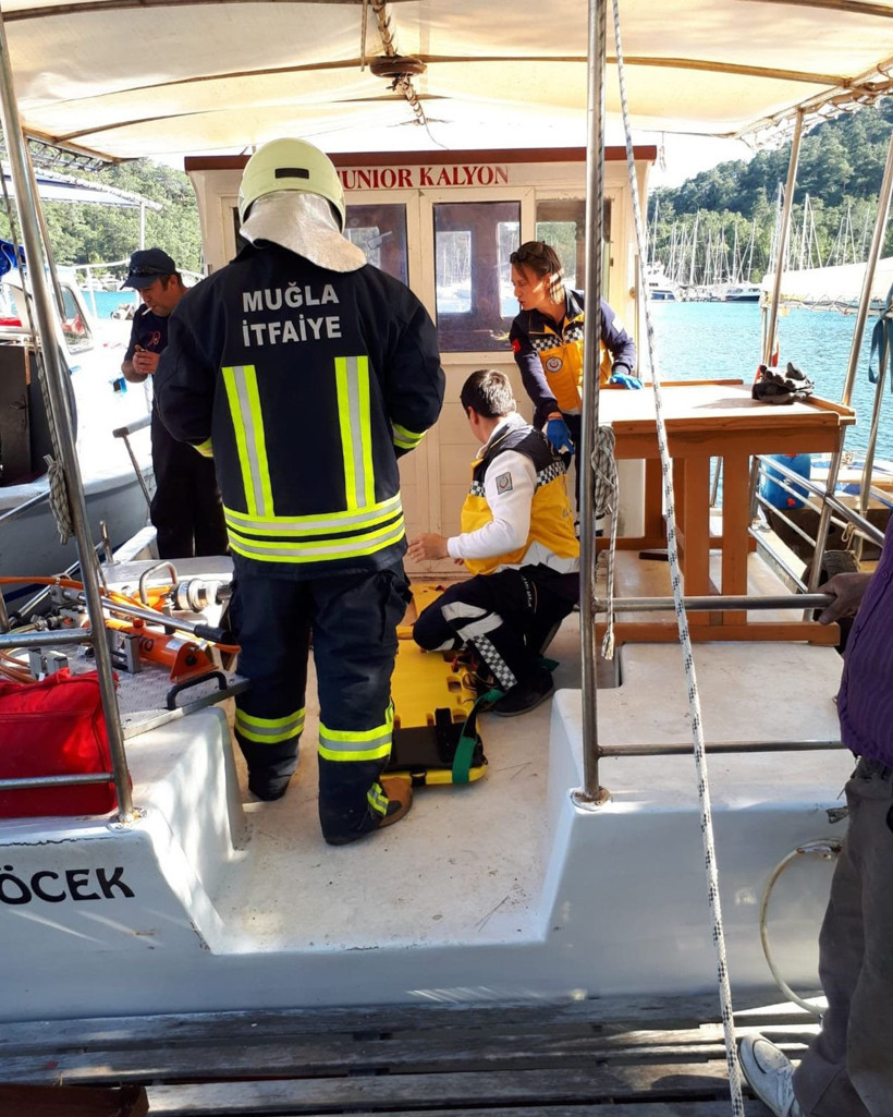 Muğla'da feci kaza: Demir korkuluk vücuduna saplandı! - Resim: 4