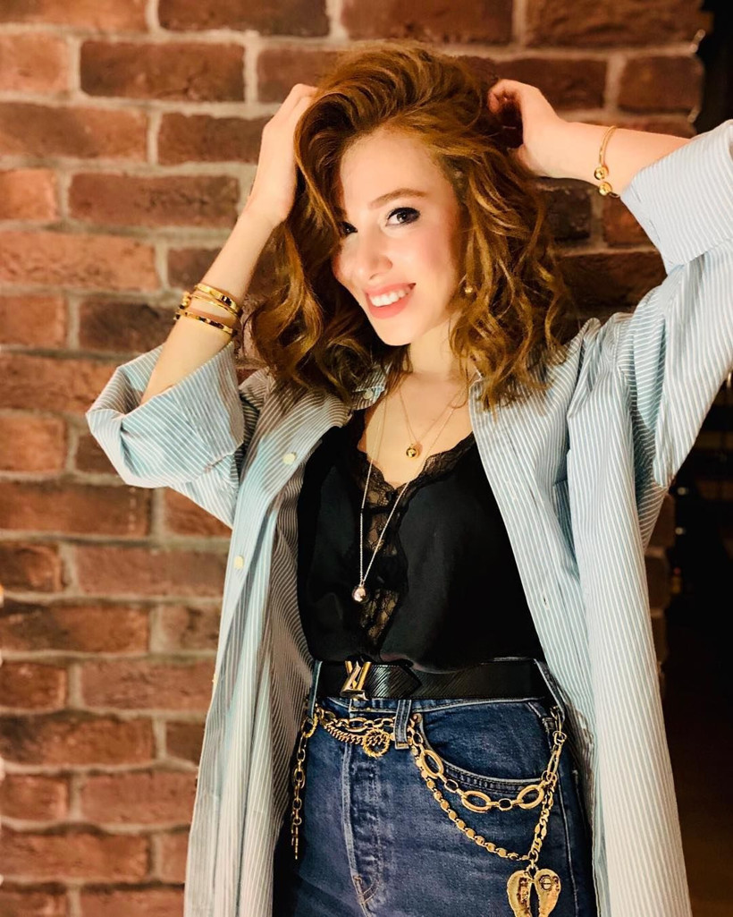 Çarpışma'nın yıldızı Elçin Sangu Ekrem İmamoğlu paylaşımıyla olay oldu - Resim: 1