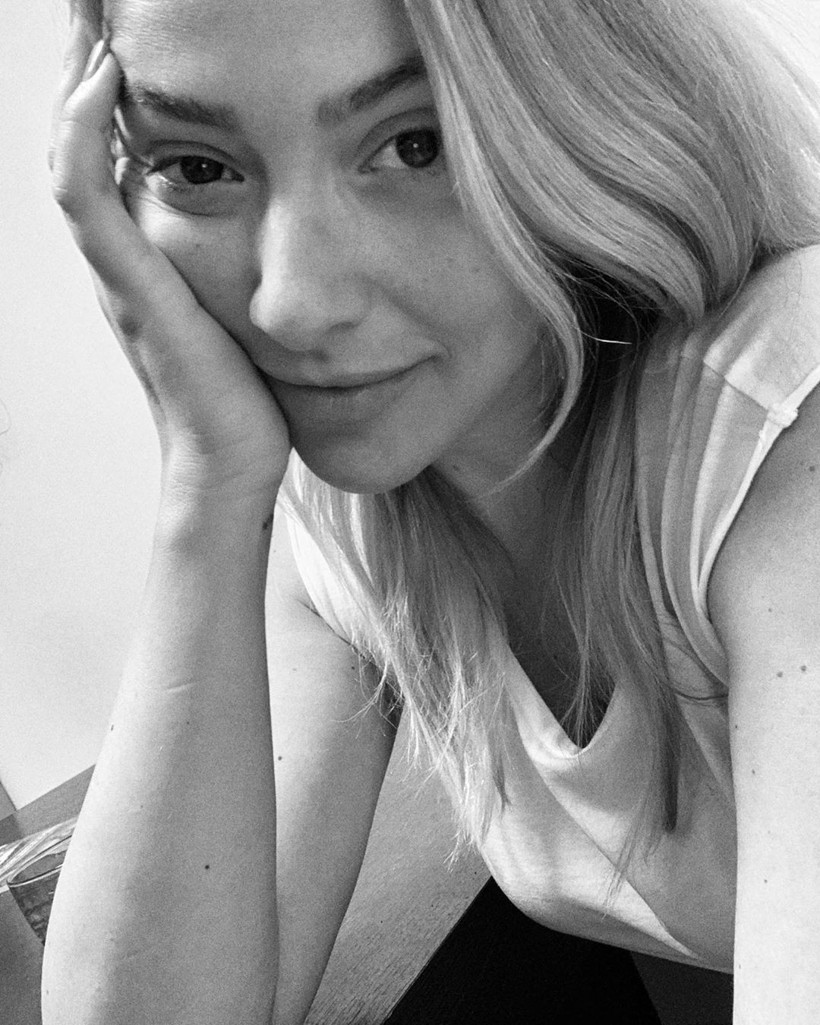 Hadise fotoğraf paylaştı göğüs ucunu takipçileri fark etti: Bıktık artık! - Resim: 4