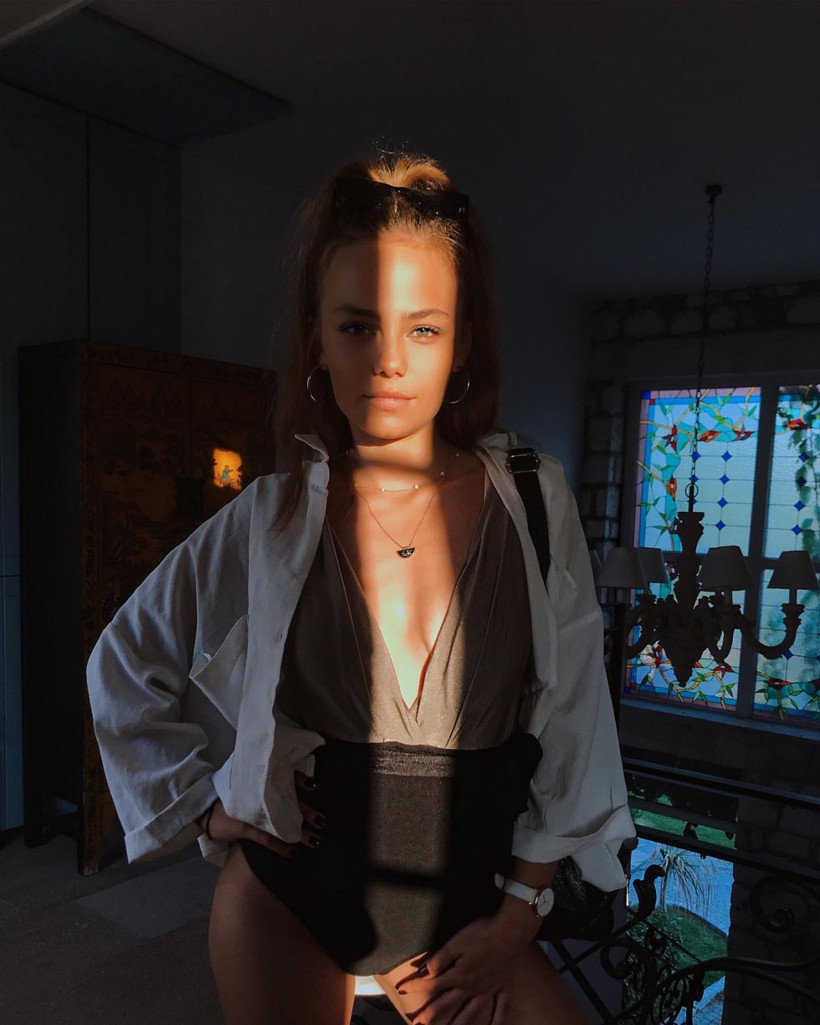 Bahar Şahin selfie çekerken şaşkına döndü! Fotoğraf aşkı pahalıya mal oldu - Resim: 1