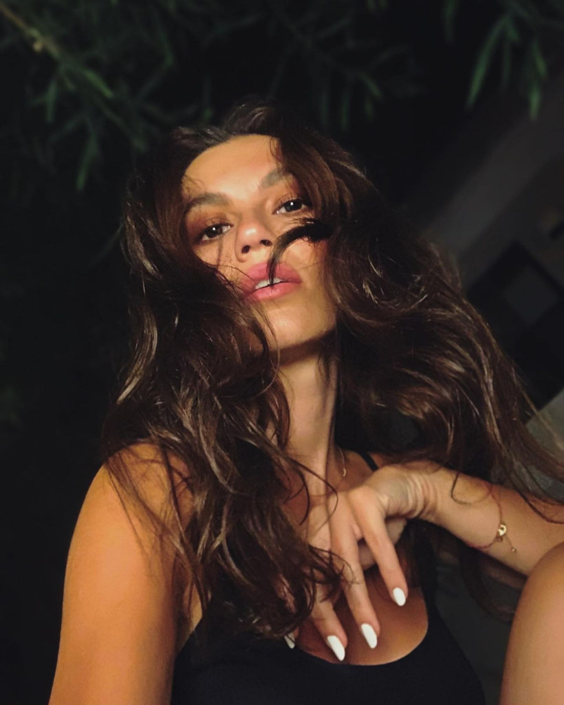 Arka Sokaklar'daki Hüsnü Çoban'ın kızı Yüsra Geyik bacak şovu nefesleri kesti - Resim: 2