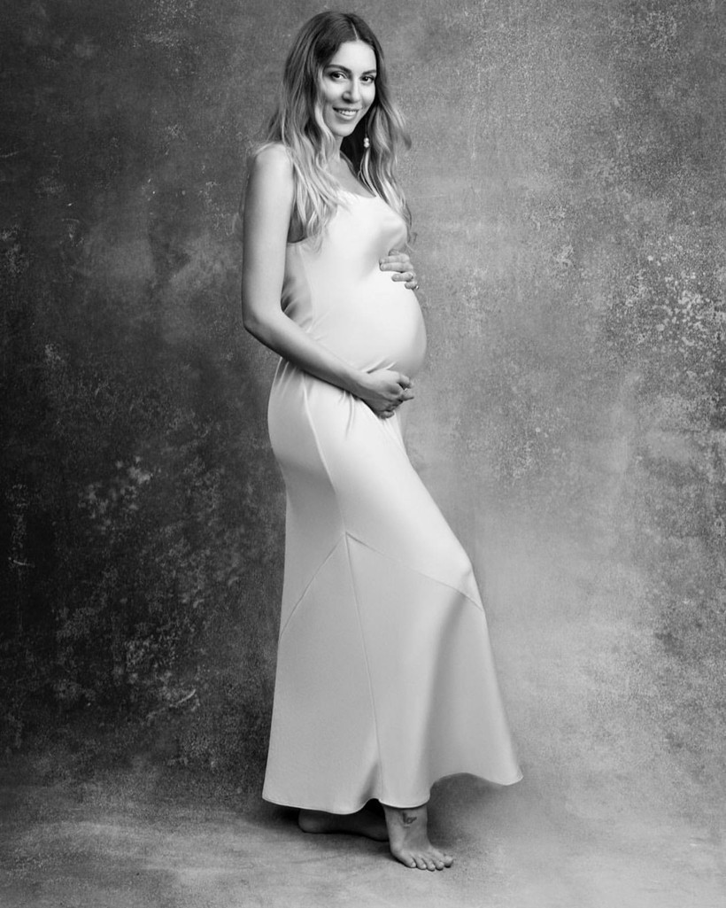 Sinem Kobal karnı burnunda poz verdi ilk kez paylaştı - Resim: 4