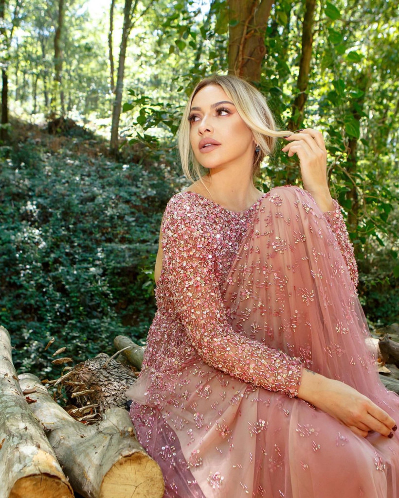 Hadise çocukluk fotoğrafını paylaştı! Görünce çok şaşıracaksınız - Resim: 3