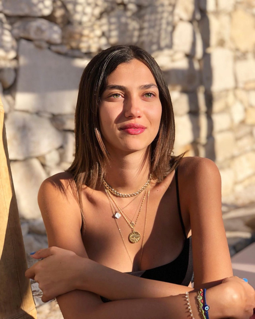 Kırgın Çiçekler'in Meral’i Aleyna Solaker bikinili pozları nefes kesti! Görenleri mest etti - Resim: 2