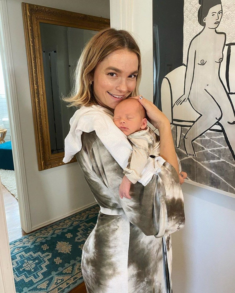 Casey Goode'nin yeni doğan bebeği hastane görevlisinden korona kaptı - Resim: 1