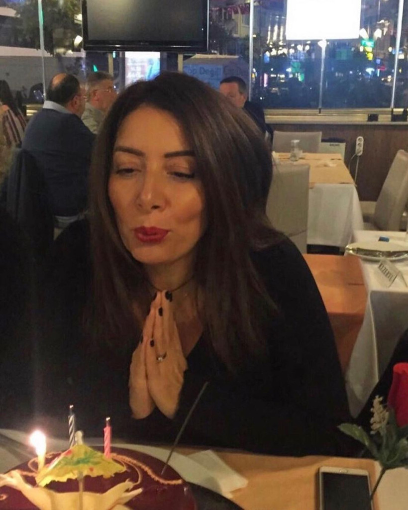 Hande Erçel annesiyle ilgili yaptığı paylaşımla yürek burktu - Resim: 3