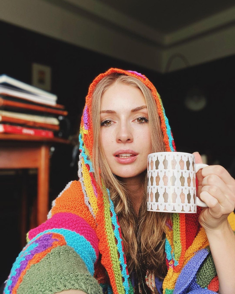 Yasemin Allen'in son hali görenleri şaşkına çevirdi! Hayranları 'bir daha yapma' yorumunu yaptı - Resim: 1