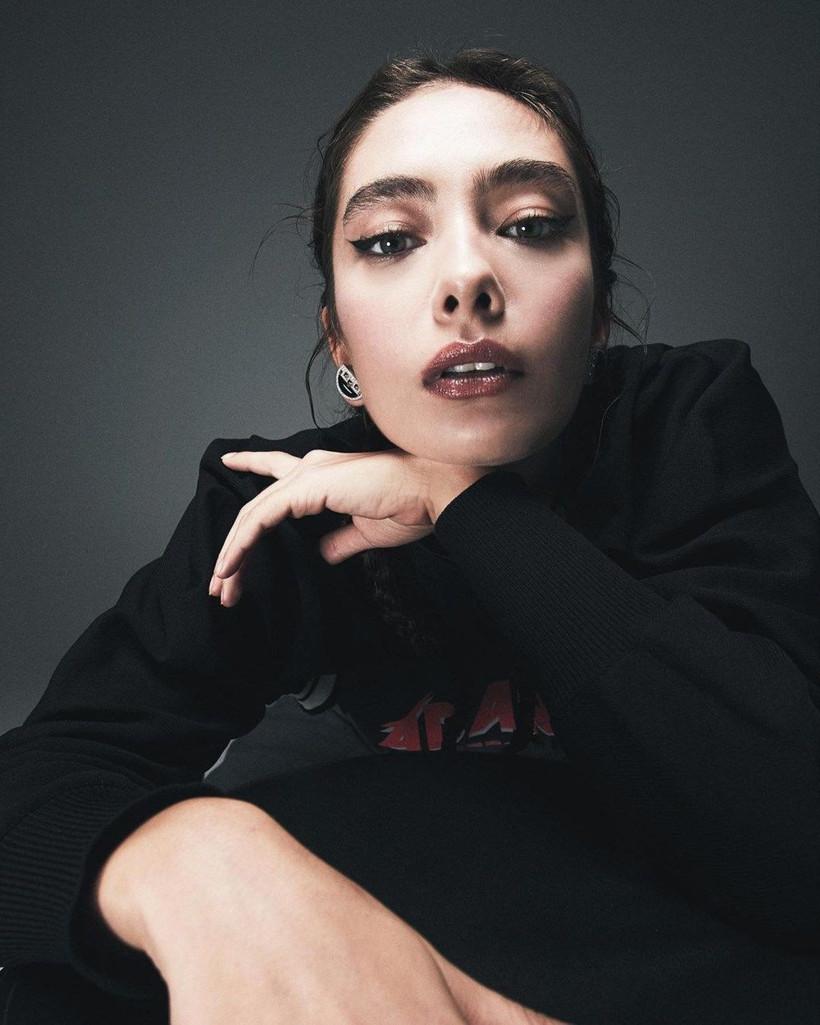 Hadise Acun Ilıcalı Hande Erçel'e fark attı! İşte en çok takipçisi olan Türk ünlü - Resim: 3