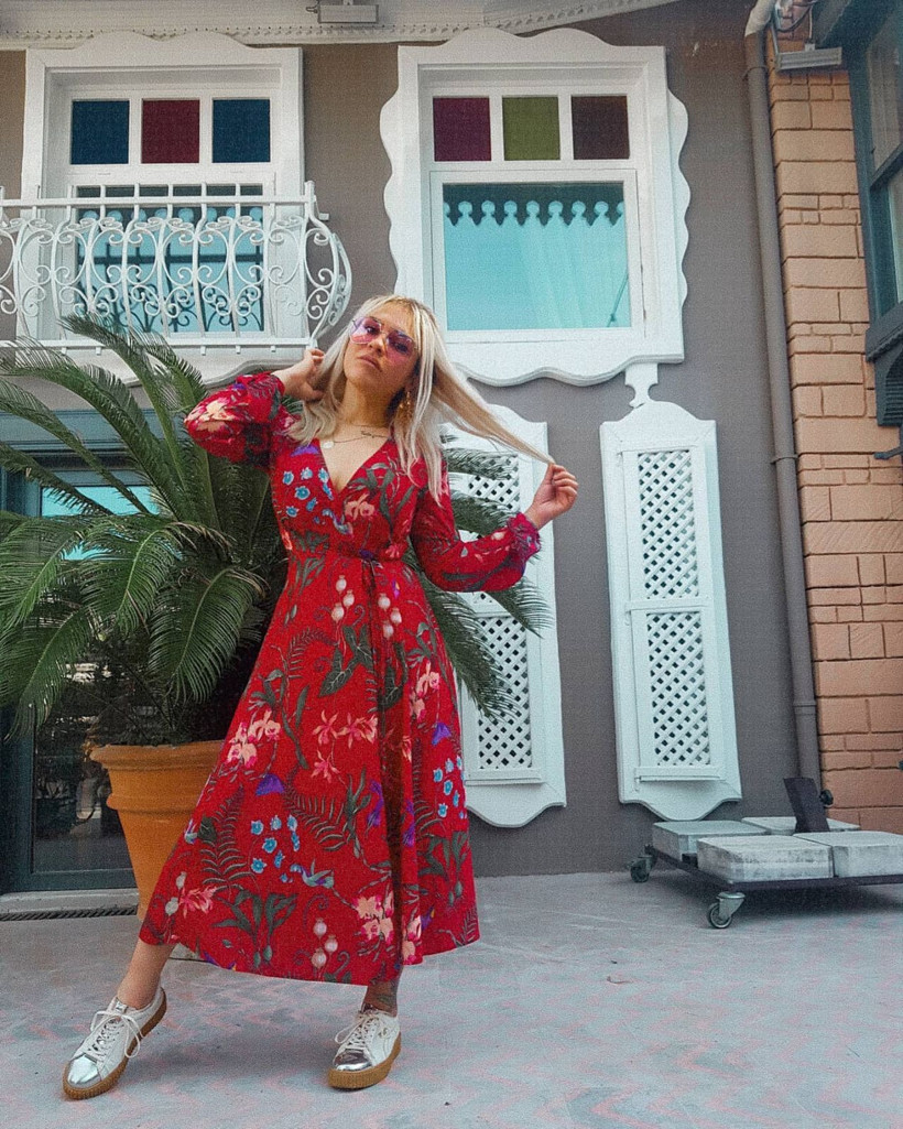 Zeynep Sağdaş kapıcıya anahtar verdi başına gelmeyen kalmadı! Yatak odasında... - Resim: 2