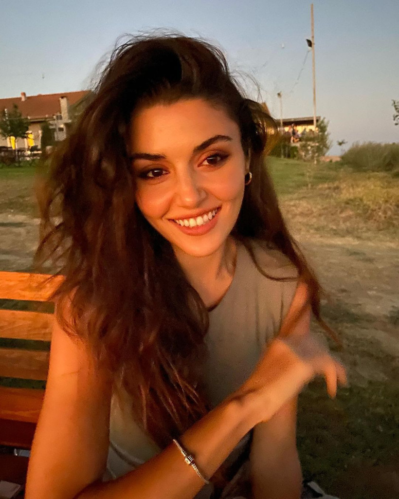 Sen Çal Kapımı'nın yıldızı Hande Erçel davalık olmuştu! Fenomen isme kötü haber - Resim: 3