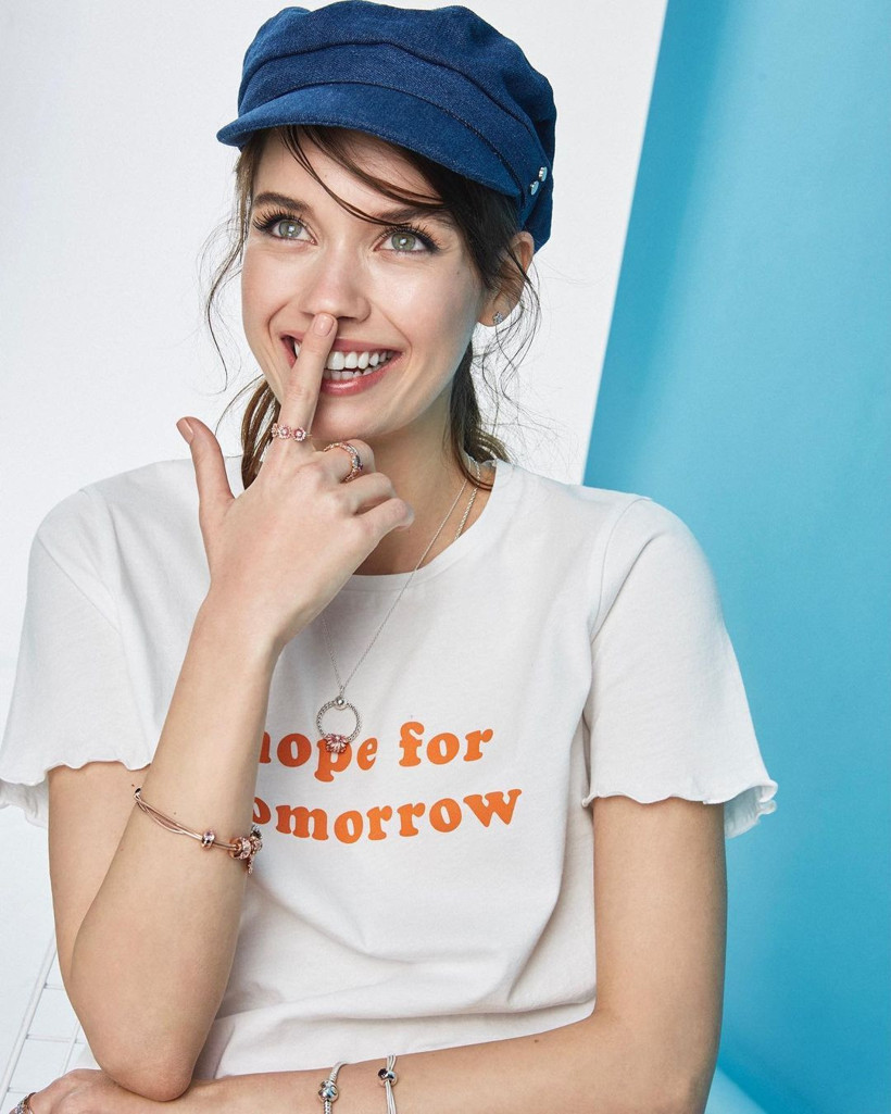 Yatırımını nereye yaptığını açıkladı! BluTV Yeşilçam'ın Tülin'i Afra Saraçoğlu: Olanaklar kısıtlıydı - Resim: 3