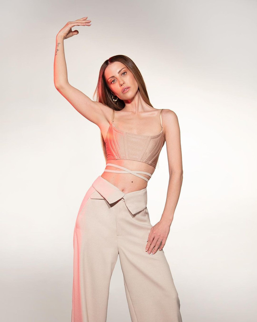 'Yataktan kalkamaz oldum' deyip Derya Uluğ anlattı: 1 dilim ekmek için dua edip... - Resim: 1