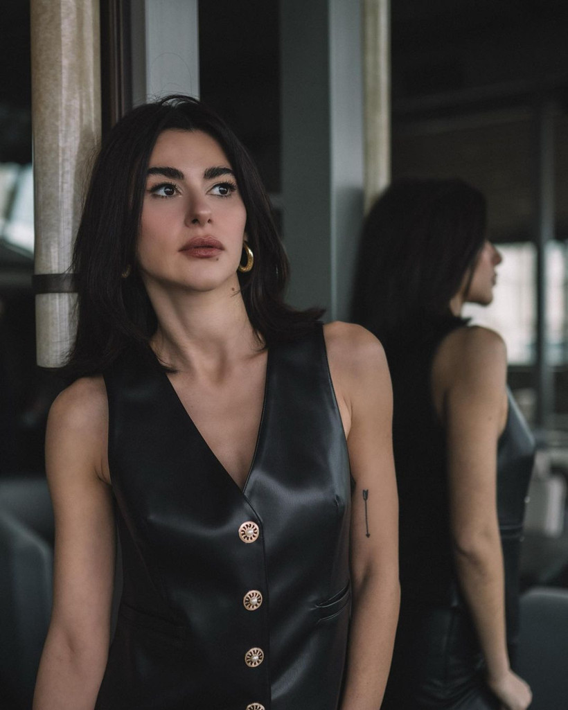 Yasak Elma'dan sonra Nesrin Cavadzade tatile kaçtı mayolu pozlarını paylaştı - Resim: 3