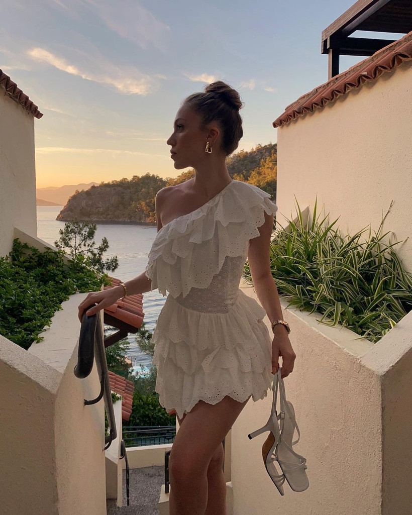 İğrenç mesajları Duygu Özaslan ifşa etti! 11 gün önce babası ölmüştü pozları olay oldu - Resim: 2