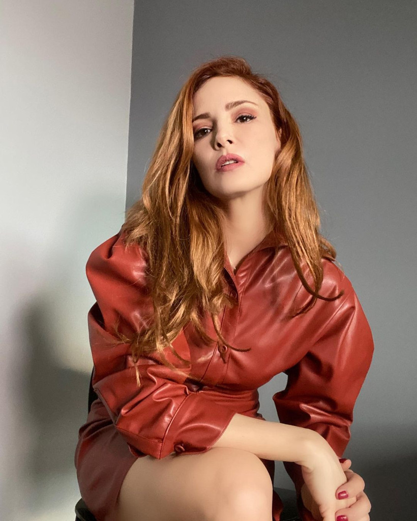 Cinsel taciz mesajları attı! Mine Tugay kabusu yaşadı: Sete gelerek... - Resim: 2