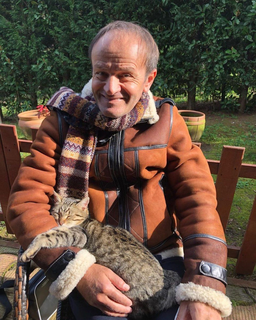 Cimilli İbo hayatını kaybetti! Yoğun bakım görüntüsü yürekleri burkmuştu - Resim: 4