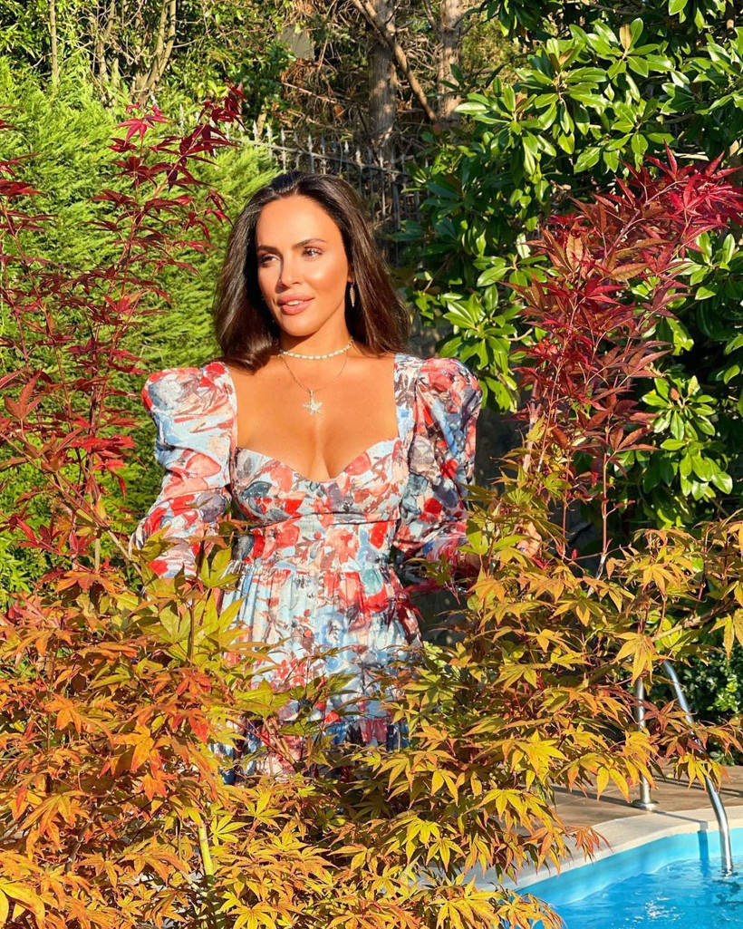 Dekolteli pozları olay oldu! Buket Aydın'ın estetiksiz halini gören tanıyamadı - Resim: 2