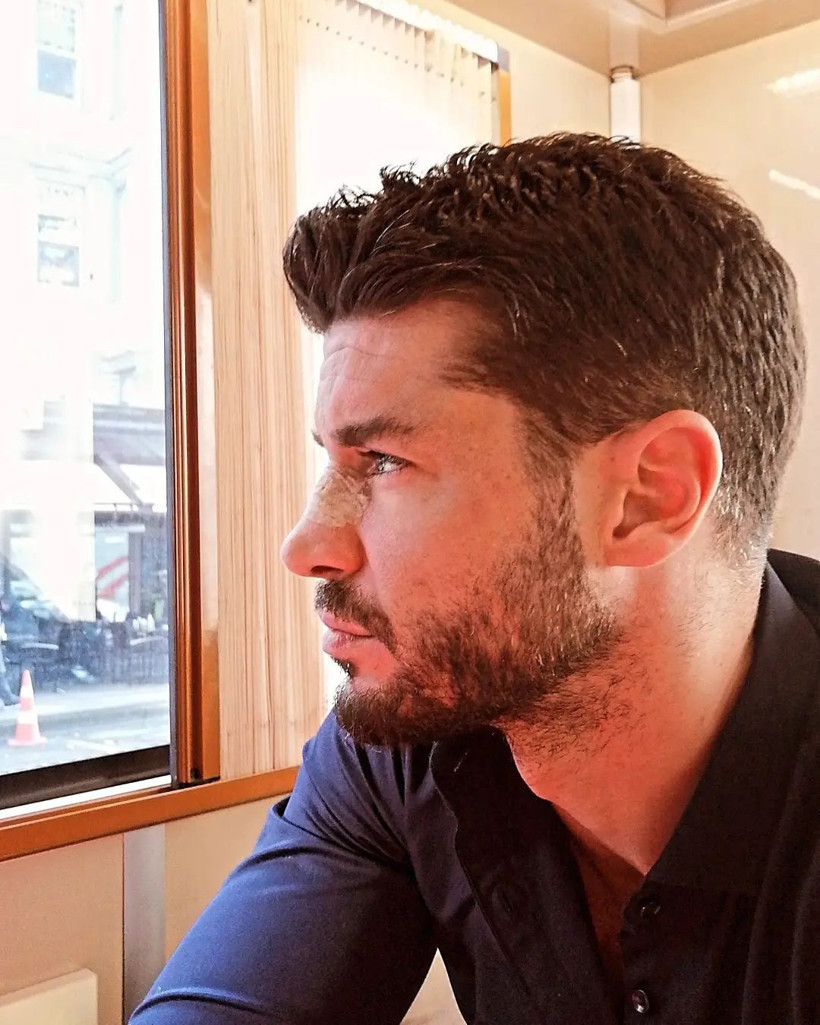 Yanlışlıkla evi yaktı film izlerken fark etti! Yasak Elma yıldızı Berk Oktay ilk kez anlattı: Tersten gitmiş oldum - Resim: 4