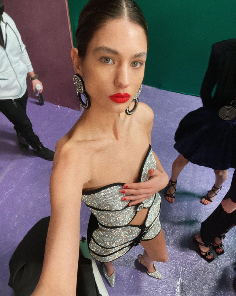 Aralarında 12 yaş farkı var! Lider Şahin'le evlilik sorusuna Ecem Çırpan bakın ne dedi: Türk halkına göre... - Resim: 3