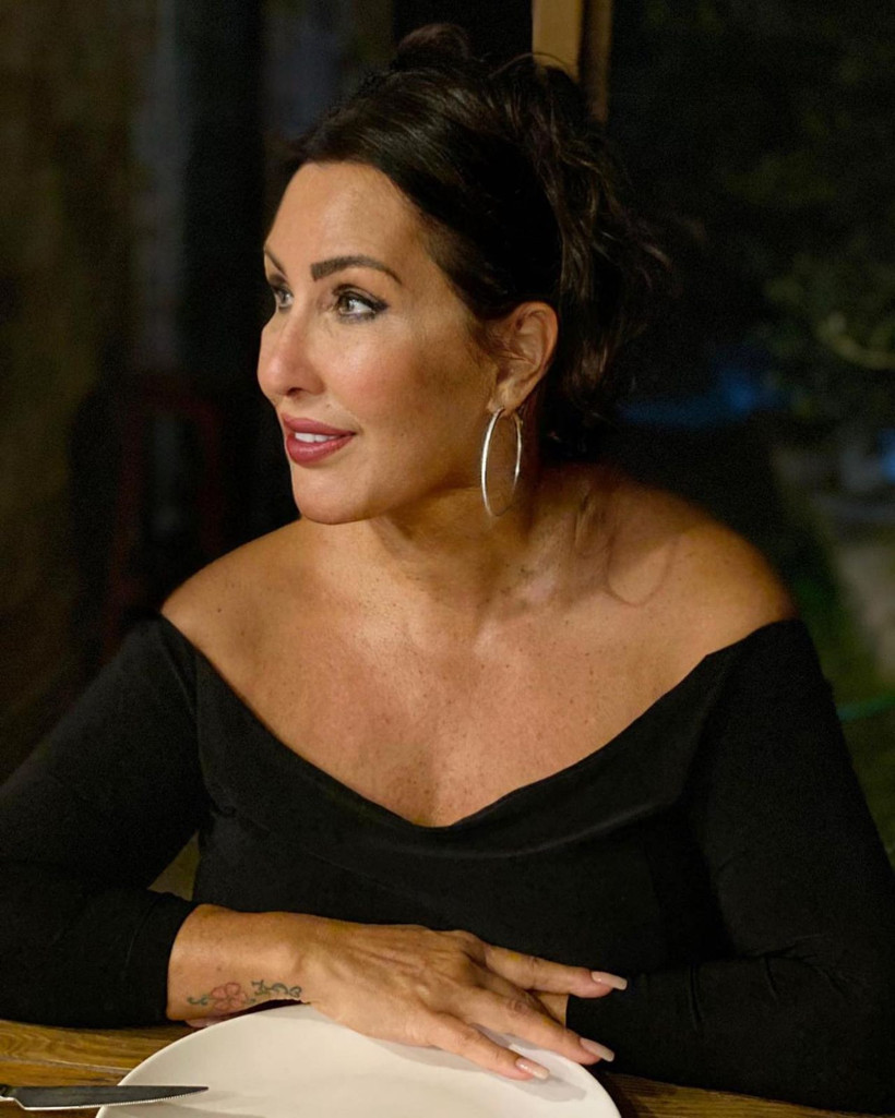 Yıllar sonra evlatlık itirafı geldi! Ailesiyle ilgili gerçek şok etti: Nükhet Duru'dan Kadir İnanır'la ilişki açıklaması - Resim: 1