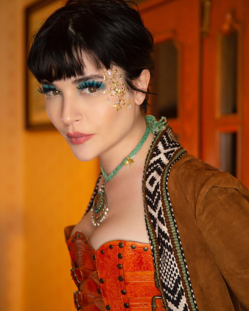 Özel hayat itirafı geldi! 'Arkadaşımın telefonundan gizlice aldım' deyip Gonca Vuslateri anlattı - Resim: 3