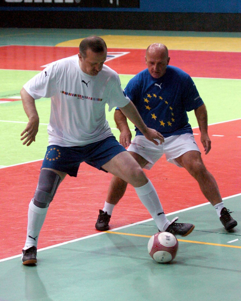 Cumhurbaşkanı Erdoğan'ın 16 yıl önceki görüntüleri paylaşıldı AB'ye 2 gol atmıştı - Resim: 3