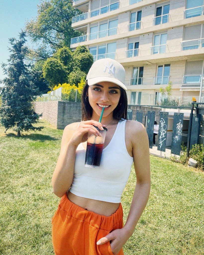 Her şey ifşa edildi! Sıla Türkoğlu'na zehir zemberek sözler: Başrol bırakıp gitti dublörle Kanal 7 Emanet çekildi - Resim: 4