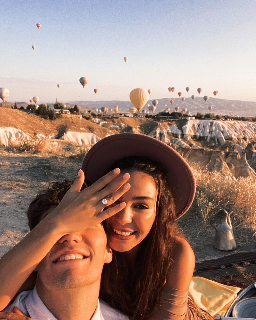 Biraz olaylı geçti! Destan yıldızı Ebru Şahin Cedi Osman nişanlandı: Tesadüf şaşırttı işte kareler... - Resim: 4