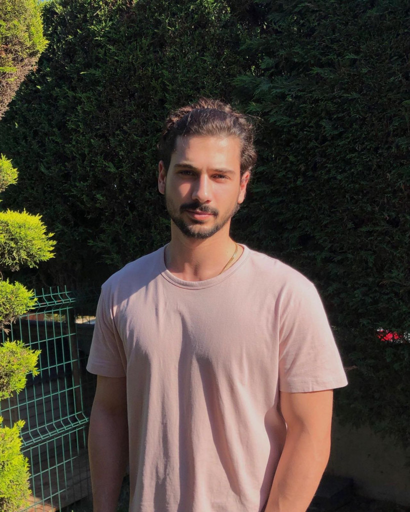 Ahlaksız teklif itirafı geldi! 'Çok garip ve insanüstü' diyen Kasaba Doktoru yıldızı Deniz Can Aktaş anlattı - Resim: 3