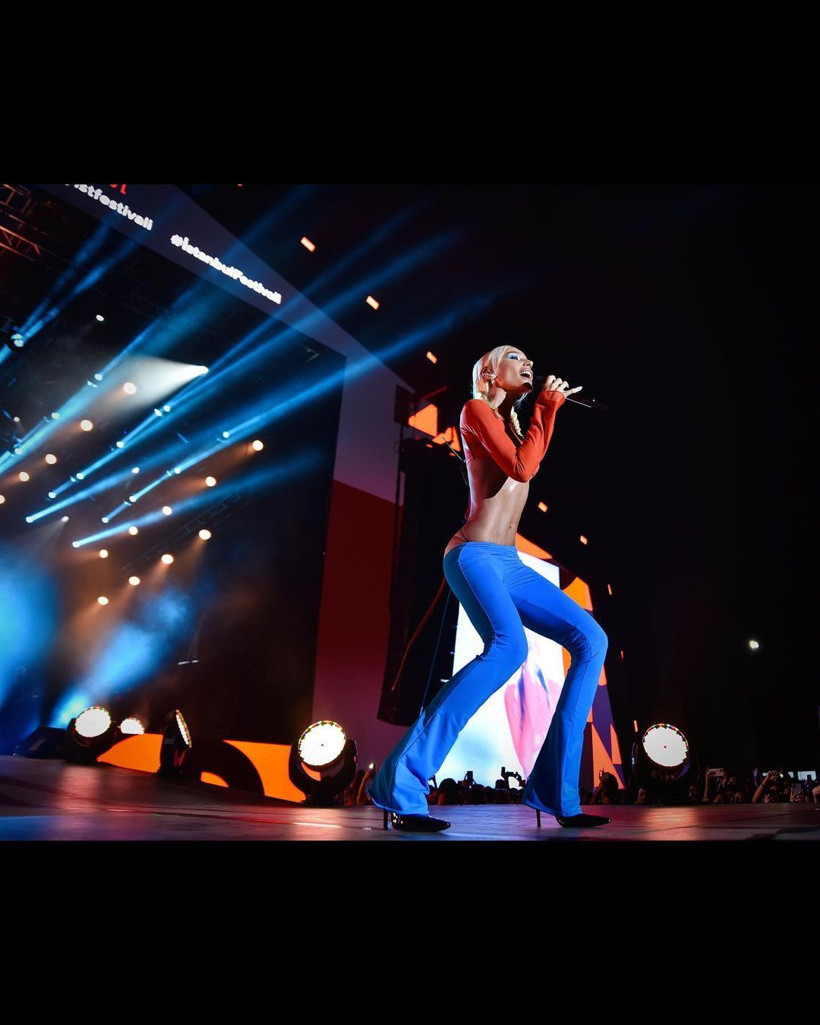 Gülşen'den şok sözler: Annelerimizin memesi... - Resim: 3