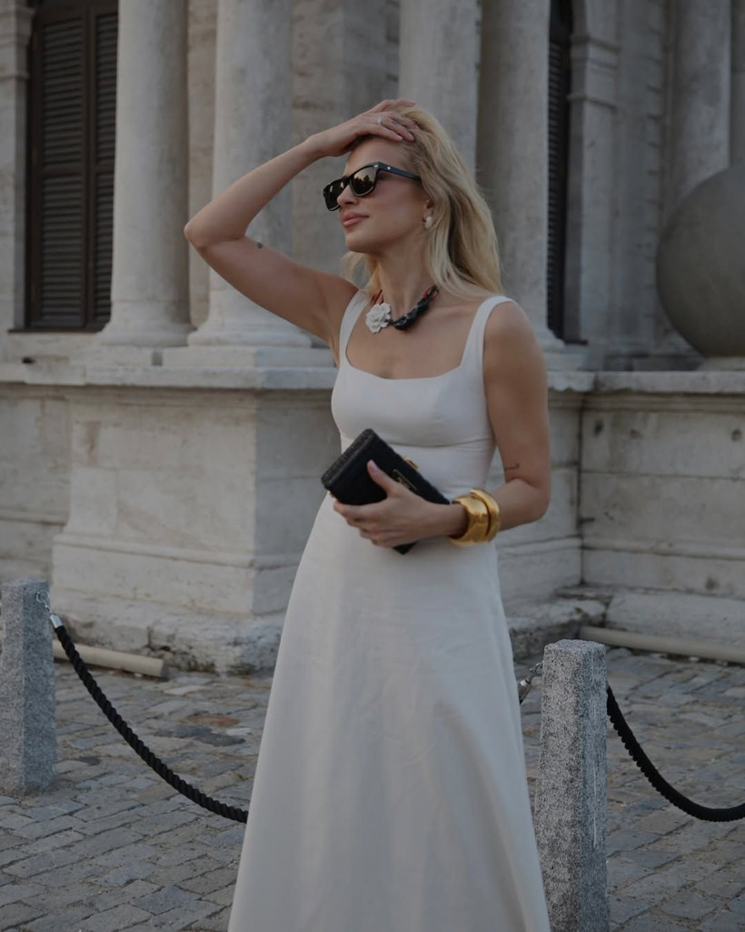 Burcu Esmersoy öyle bir hata yaptı ki! Yatak odasından yaptığı paylaşımda detay olay - Resim: 4