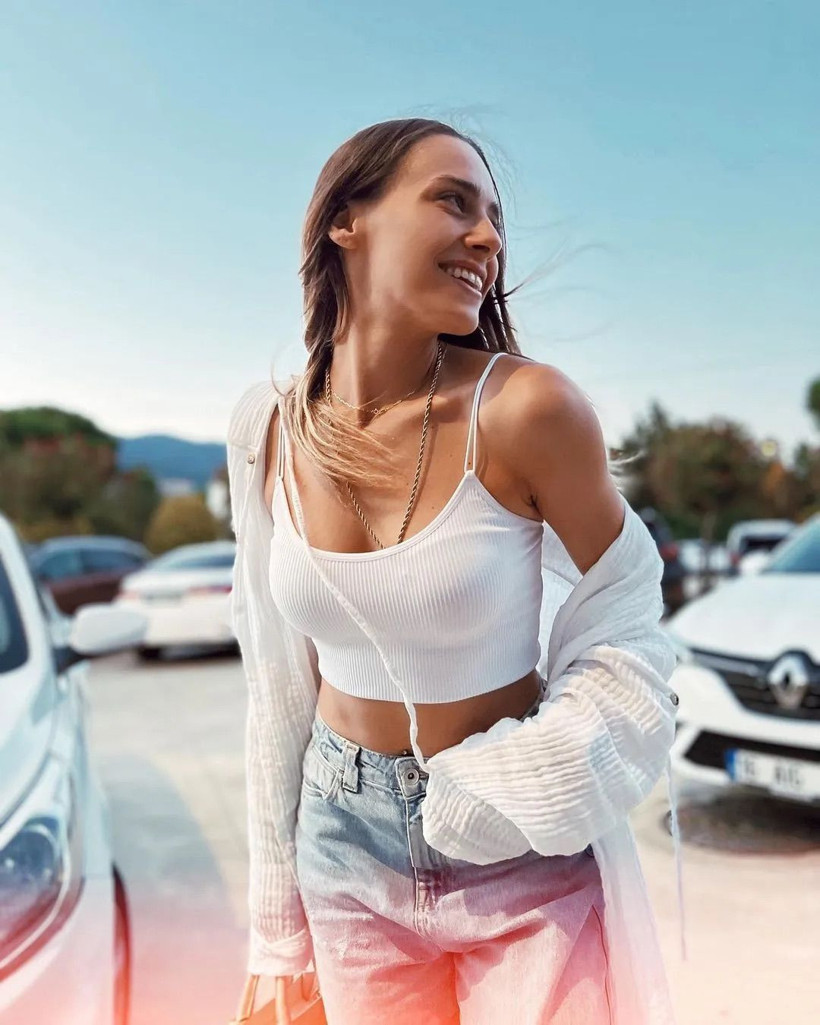 Damla Can'ın başörtülü hali şaşırttı! Kutsal topraklarda sevgilisi ile paylaştı... - Resim: 3