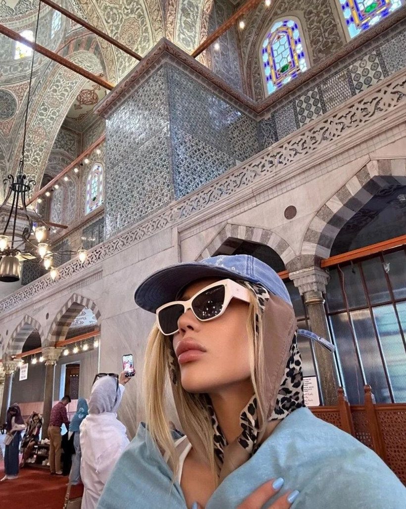 Kardeşi hapiste Nihal Candan tatilde! 24 yıla kadar hapsi isteniyordu, tatil paylaşımları gündem oldu: "Hani kapanıyordun?" - Resim: 3