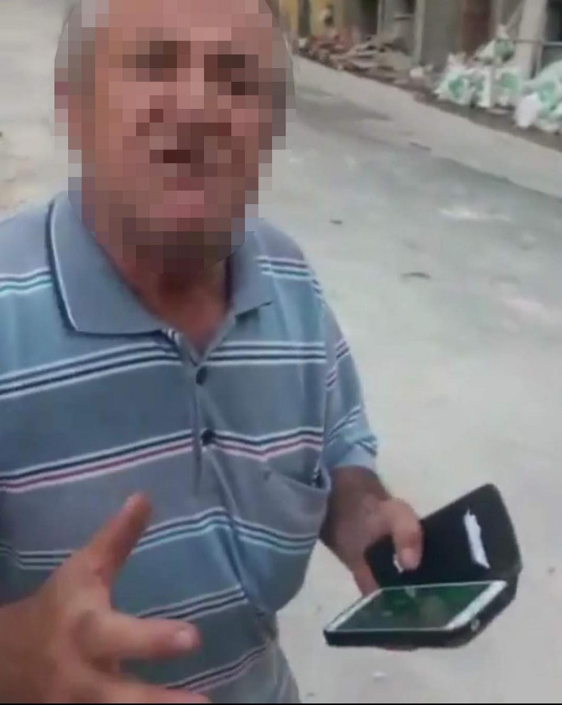 Fotoğraflarını gizlice çekerken yakaladı - Resim: 3