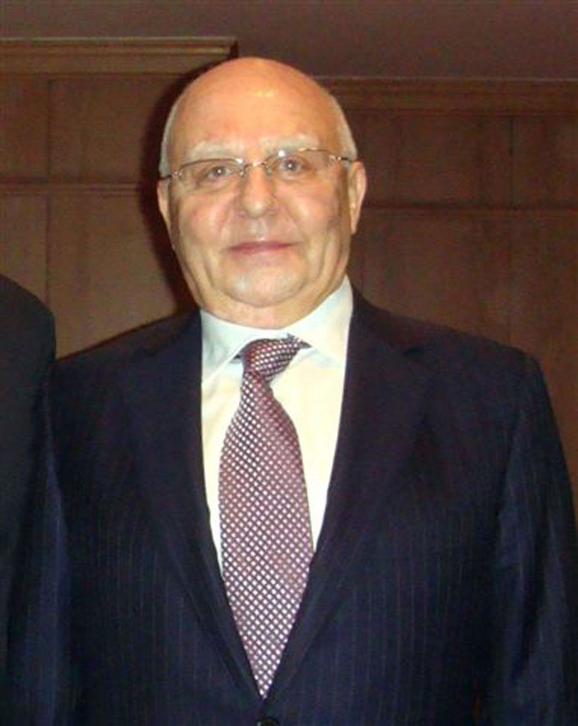 Arkas Holding'in sahibi Lucien Arkas kendisinden 42 yaş küçük Merve Sakallı ile evlendi - Resim: 4