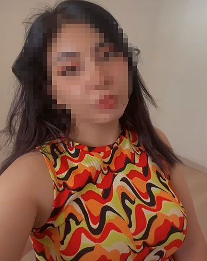 Tiktok skandalları bitmiyor! Lüks restoranda köpeğine çatalla yemek yedirdi - Resim: 2