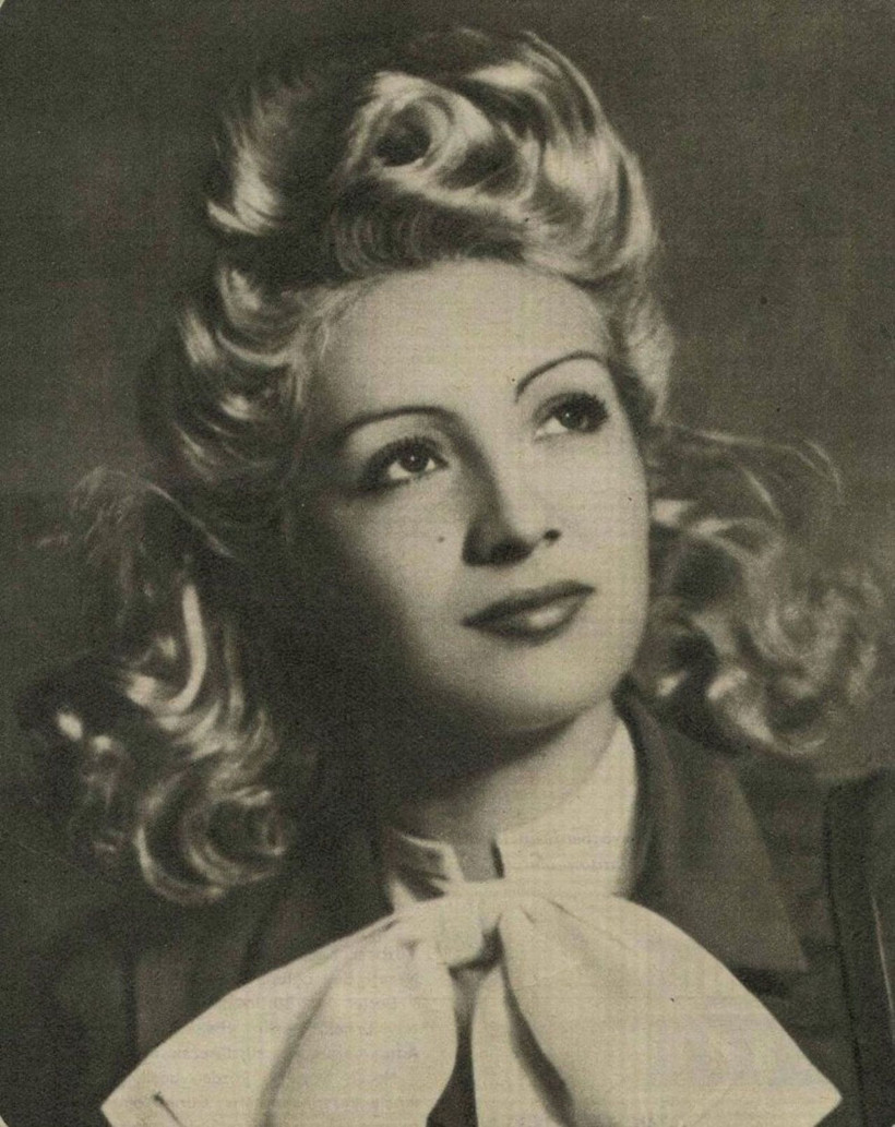 Serenay Sarıkaya'dan hayranlarını mutlu edecek yeni proje! - Resim: 1