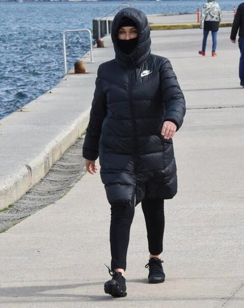 Hülya Avşar evde kalmaya uymadı Kaya Çilingiroğlu'na tepki gösterdi - Resim: 3