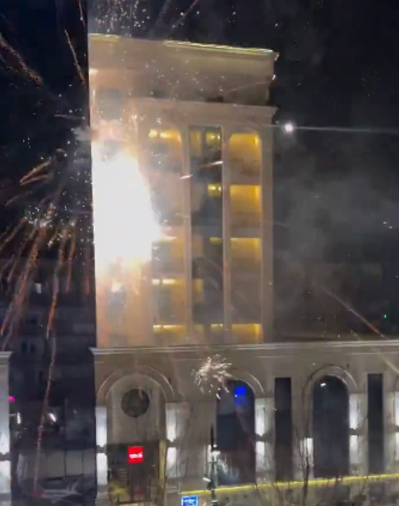 Kosova-Türkiye maçı öncesi A Milli Takım'ın oteline saldırı düzenlendi - Resim: 3