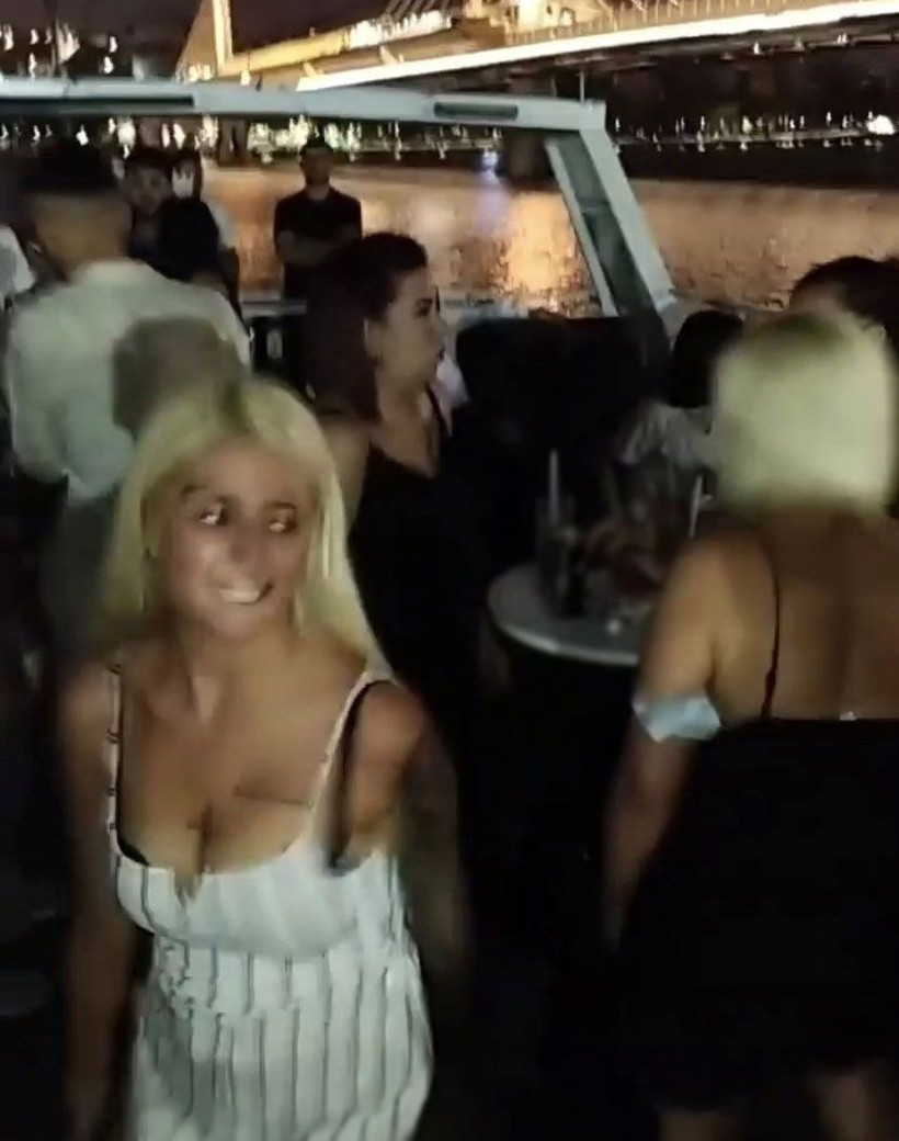 İstanbul Boğazı’nda salgına rağmen “dansözlü” yat partisi - Resim: 4