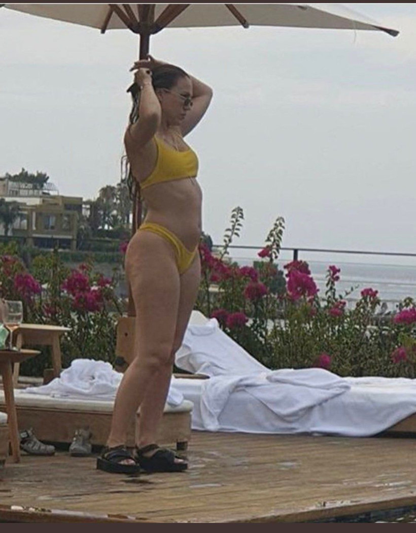 Duygu Özaslan hastalığını açıkladı bikinili kilolu halleri olay oldu - Resim: 3