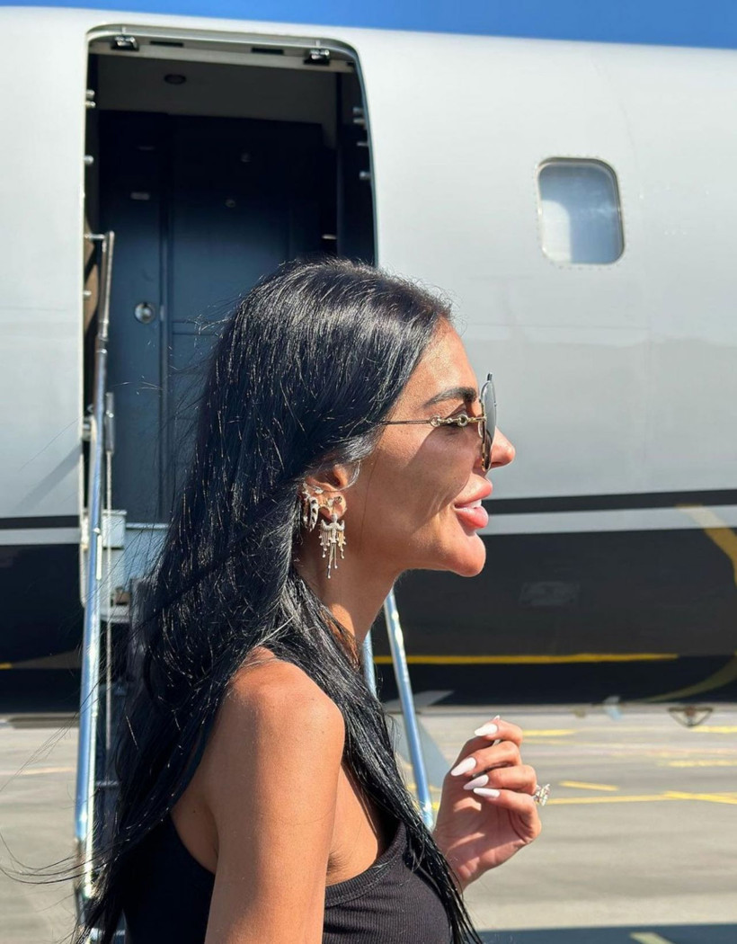 Süreyya Yalçın, 4 milyar dolarlık mirastan payını aldı! İsviçre'den özel uçakla para mı getirdi? - Resim: 4