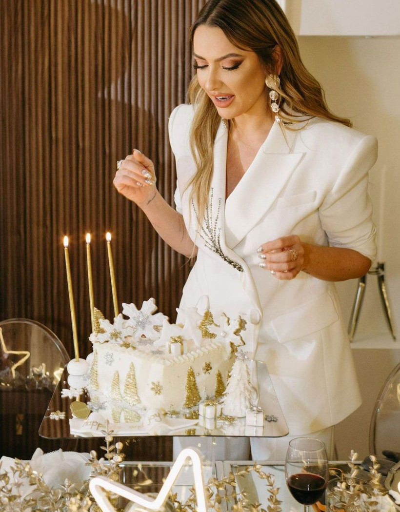 Hadise "İyi bir sene diliyorum! paylaşımı yaptı, ortalık yıkıldı! Bu gece 4 milyon TL kazanacak - Resim: 1