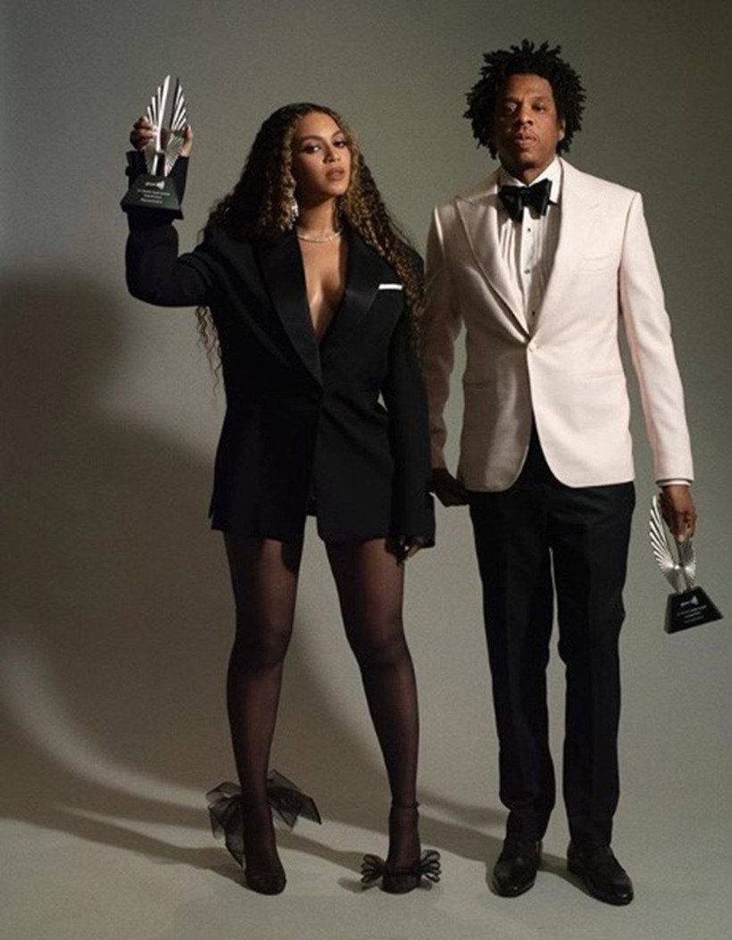 Beyonce, ödülünü eşcinsel amcasına ithaf etti - Resim: 1