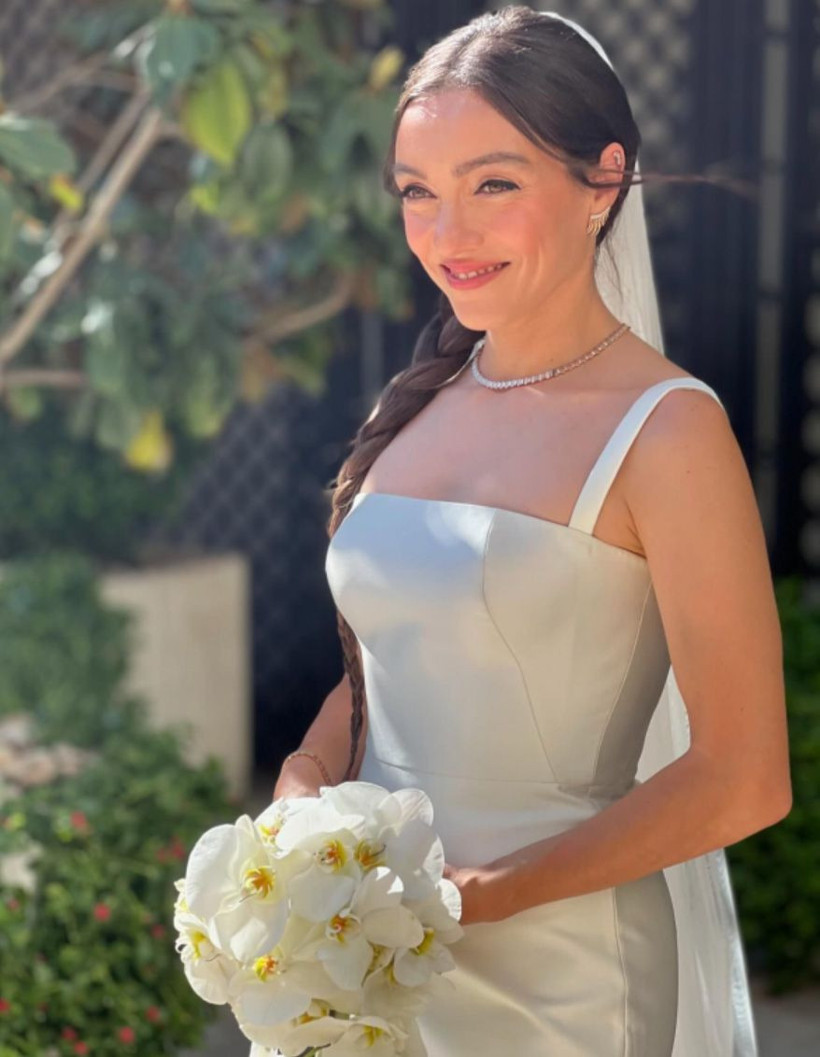 Oyuncu Merve Dizdar evlendi: İşte nikahtan ilk kareler - Resim: 1