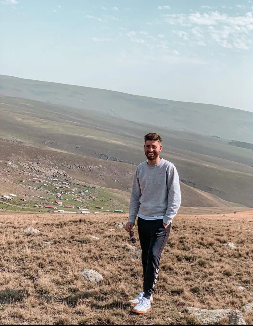 Çok acı tesadüf! Artvin'de feci kaza TIR'a arkadan çarptı lüks otomobilin haline bakın - Resim: 4