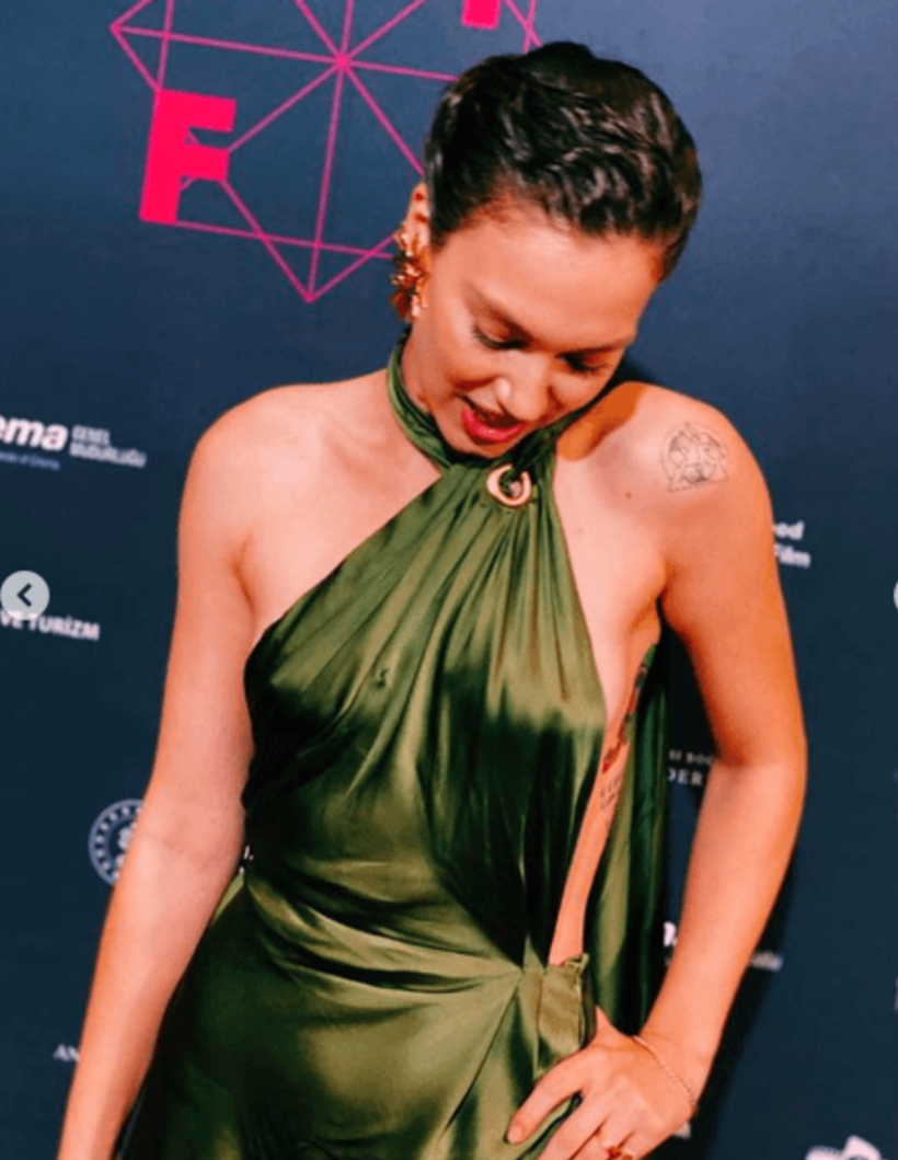 Melisa Şenolsun'un elbisesi fazla kaçtı - Resim: 3